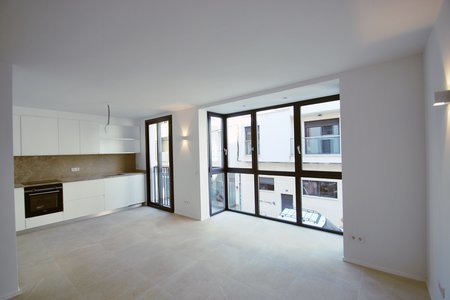 Moderne Neubau Wohnung im Herzen von Santa Catalina